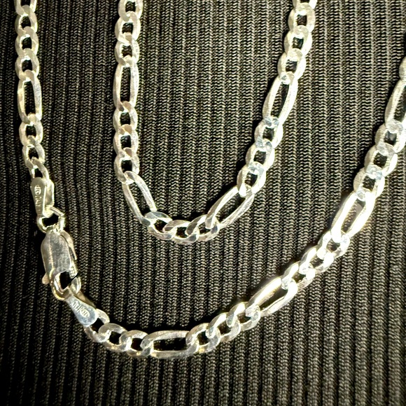 Mens chain Figaro chain 18